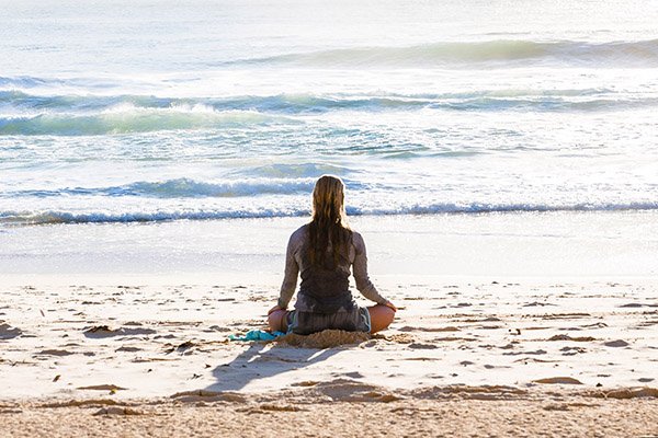 Meditazione - Franco Bottalo a Fosdinovo | Tre meditazioni quotidiane di un'ora e due meditazioni di 30 minuti, unite alla pratica del Qi Gong.